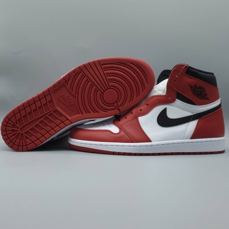 Air Jordan 1 Retro High OG 'Chicago' 2015 Air Jordan 1 Retro High OG 'Chicago' 2015