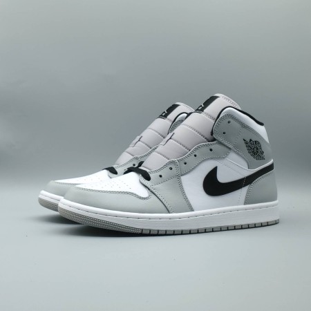 Air Jordan 1 Mid 'Smoke Grey' Air Jordan 1 Mid 'Smoke Grey'