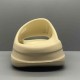 Yeezy Slides 'Bone'